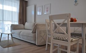 4SUMMER Kołobrzeg Apartamenty White Blue Sauna&Fitness&Parking 100 metrów do pięknej szerokiej piaszczystej plaży, wspaniały widok z dużego tarasu! 100 Meter zu einem schönen breiten Sandstrand, herrliche Aussicht von einer großen Terrasse!